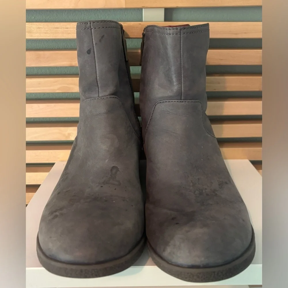 Dansko Bethanie Gray Waterproof Leather Side Zip Biker Boots Size: EU 41 or US 8